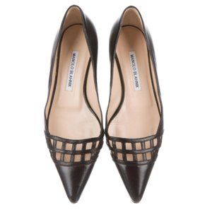 MANOLO BLAHNIK Leather Pointed-Toe Flats